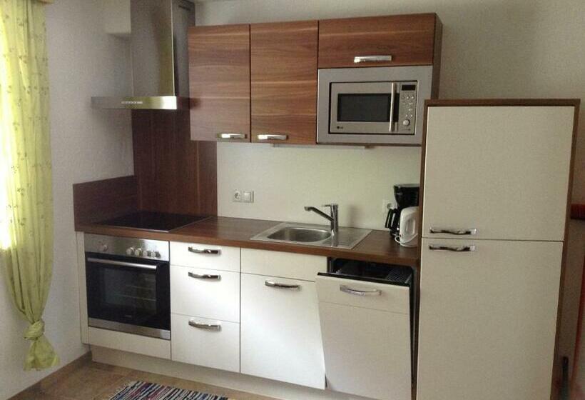 مبيت وإفطار Jausenstation Edelweiß