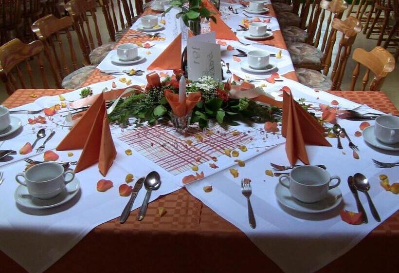 پانسیون Gasthof Waldwirt