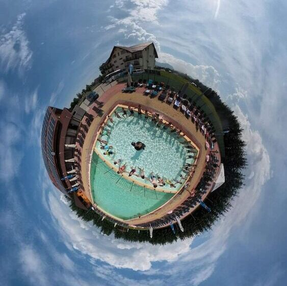 אתר נופש Complex Panicel