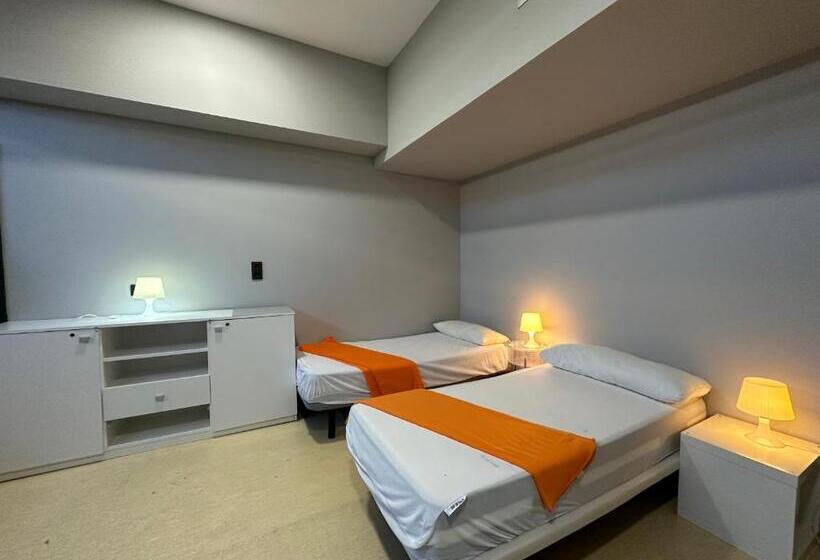 هاستل Vigo Beds & Rooms