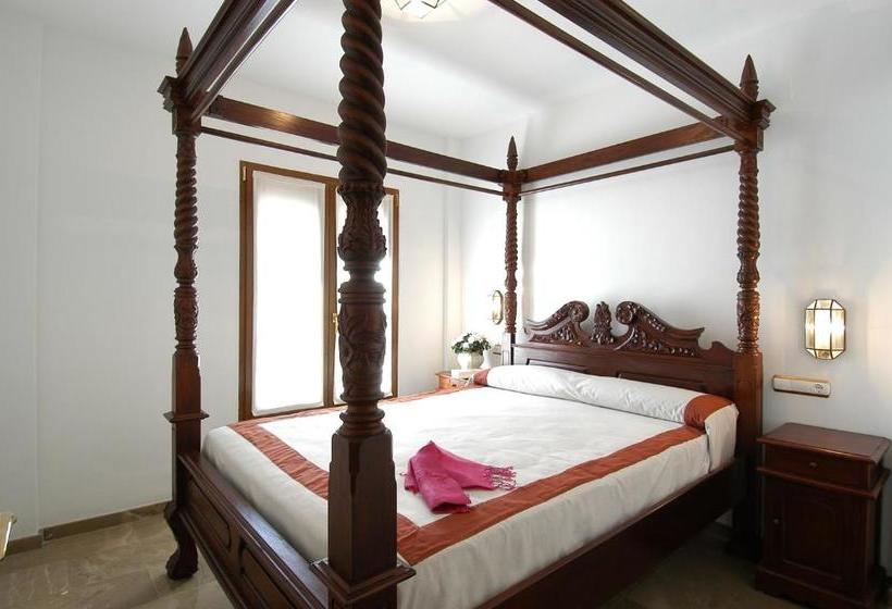 Apartamentos El Tranco Del Mar