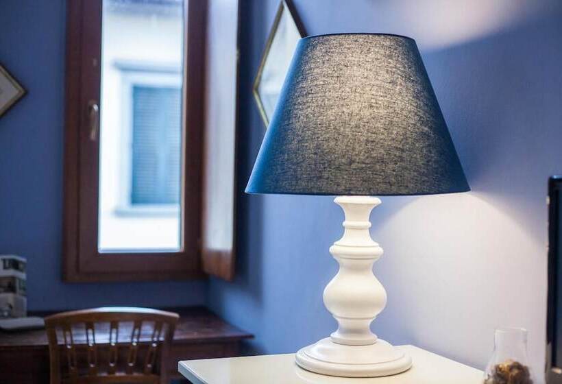 تختخواب و صبحانه A Teatro