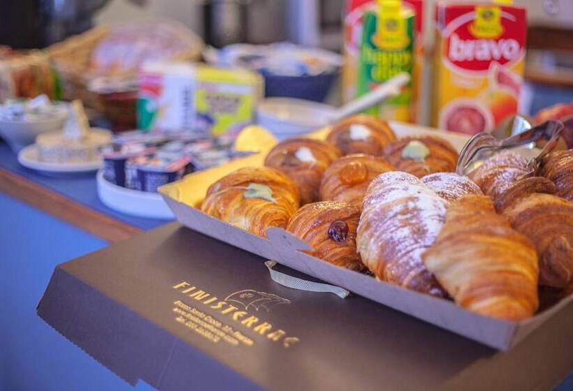 تختخواب و صبحانه A Teatro