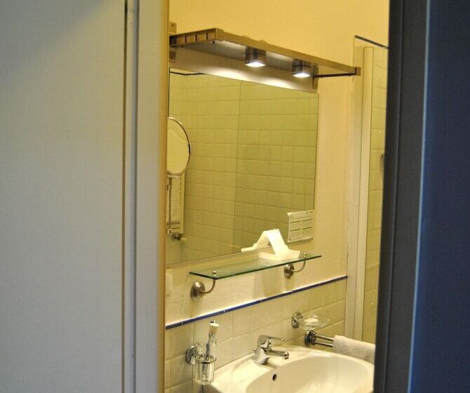 تختخواب و صبحانه A Teatro