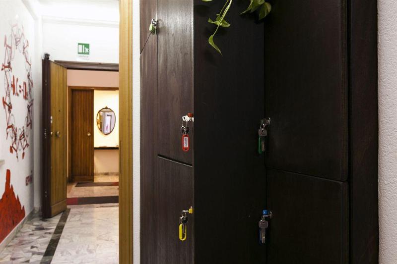 住宿加早餐  Martini Bed