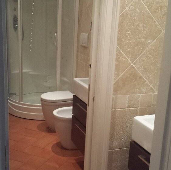 تختخواب و صبحانه Navona Nice Room