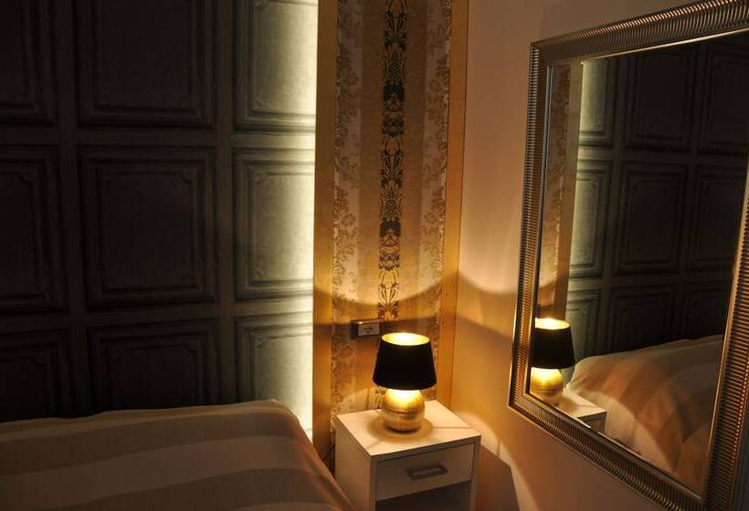 تختخواب و صبحانه Navona Nice Room