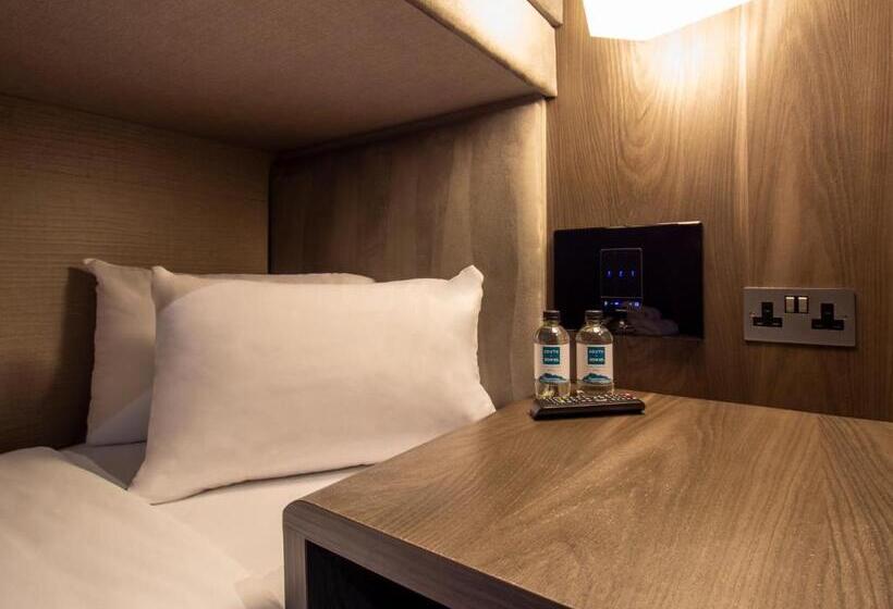 Bloc Hotel London Gatwick Airport