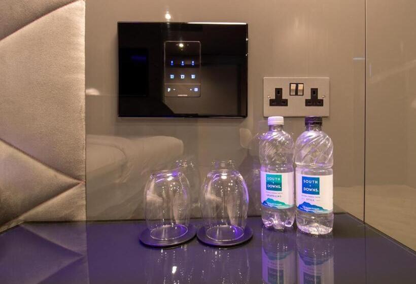 Bloc Hotel London Gatwick Airport
