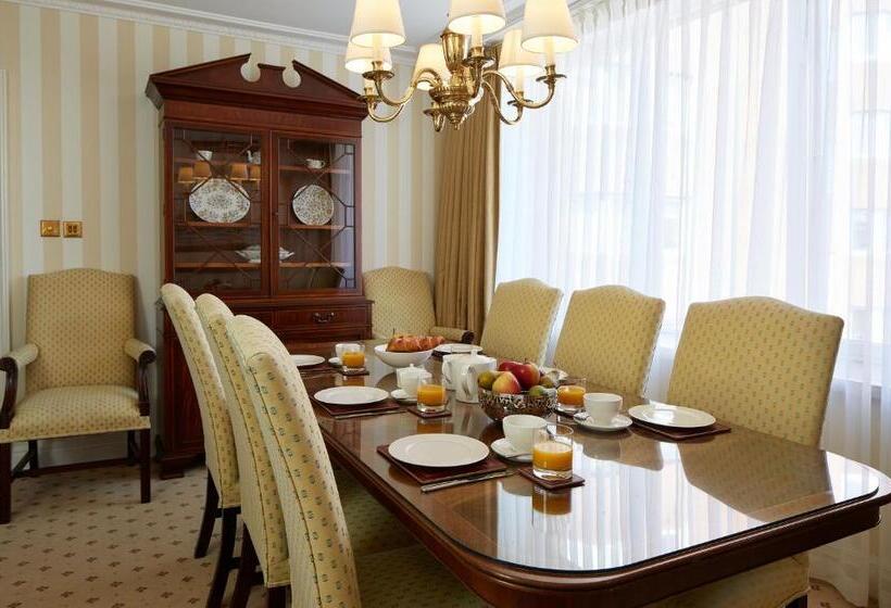 Cheval Thorney Court At Hyde Park