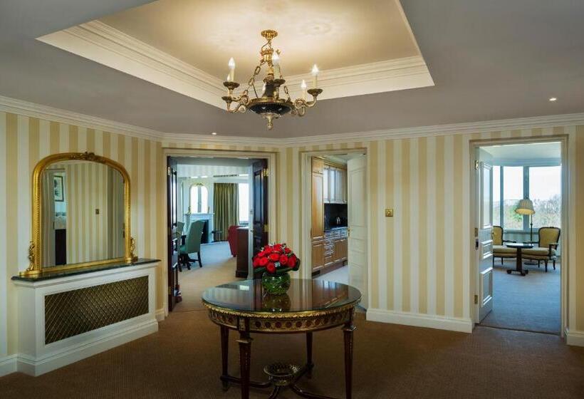 Cheval Thorney Court At Hyde Park