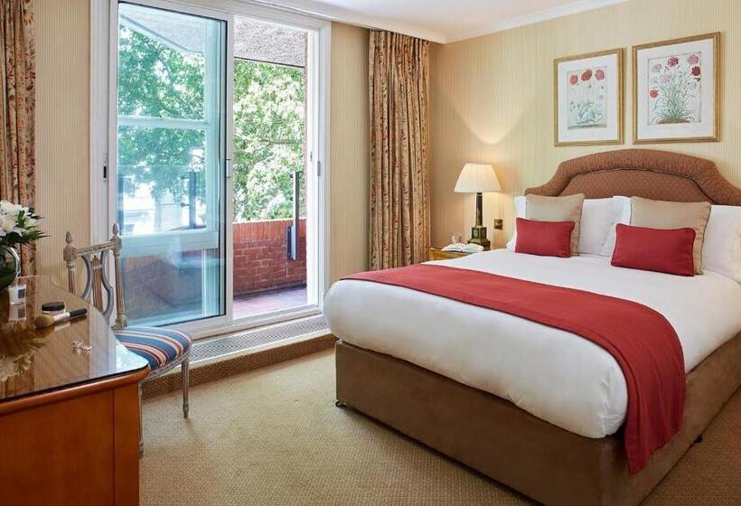 Cheval Thorney Court At Hyde Park