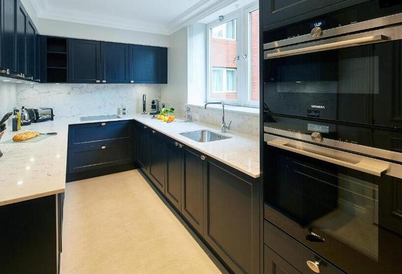 Cheval Thorney Court At Hyde Park