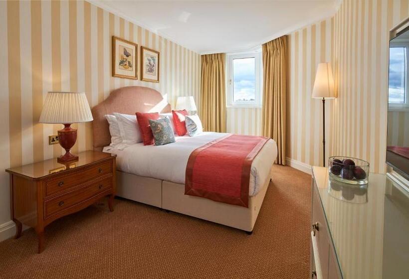 Cheval Thorney Court At Hyde Park