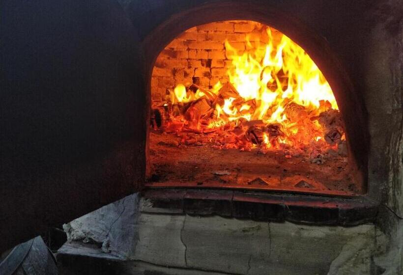 פונדק El Tio Mateo