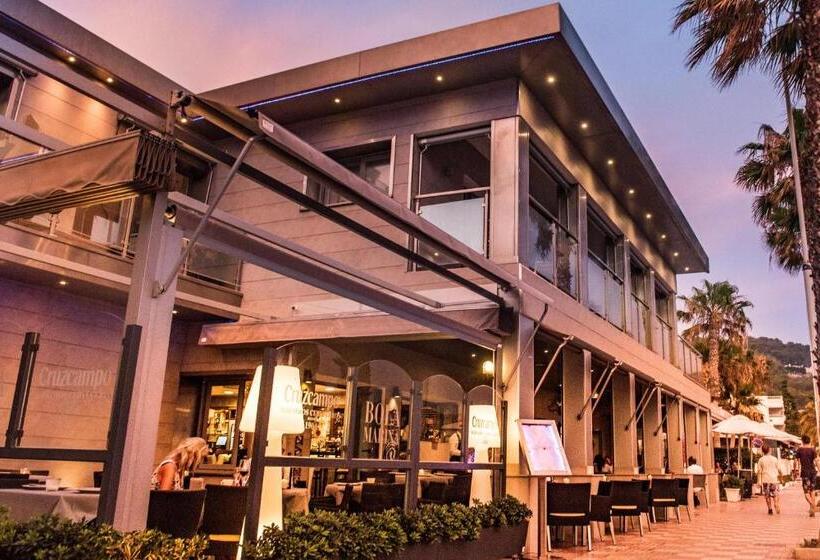 פונדק H Boutique La Caleta Bay