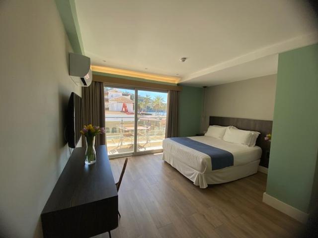 פונדק H Boutique La Caleta Bay