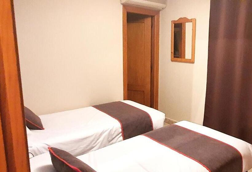 مسافرخانه Hospedaje Bar El Gato Del Acueducto