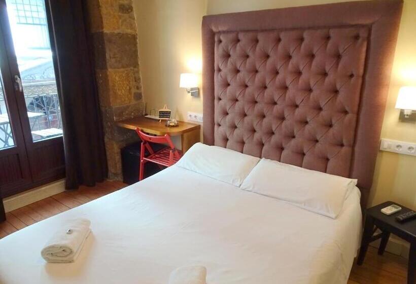 مسافرخانه Iturrienea Ostatua