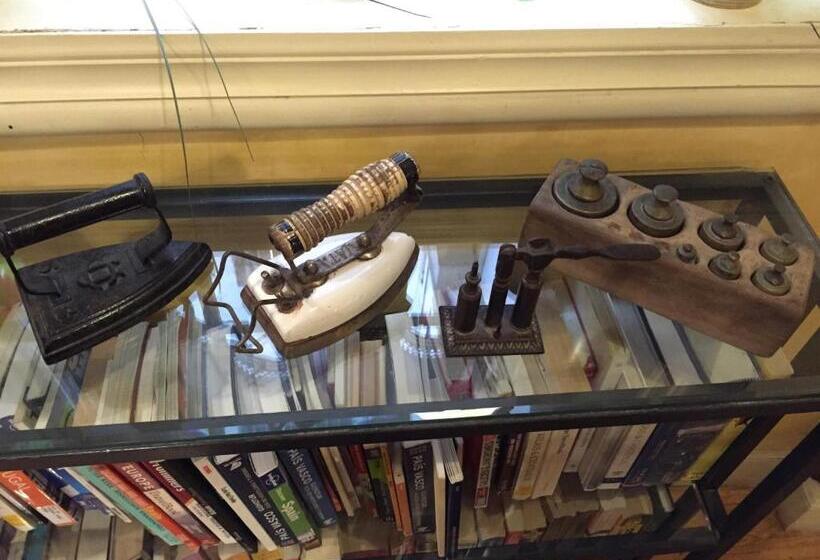 مسافرخانه Iturrienea Ostatua