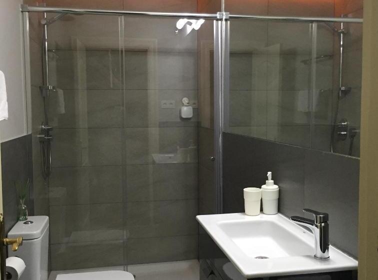 مسافرخانه Iturrienea Ostatua