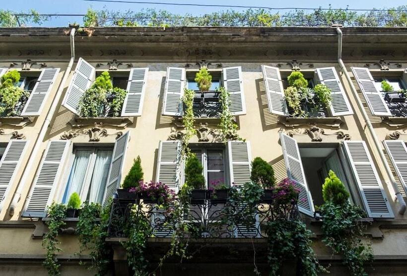 פונדק Milano Suites