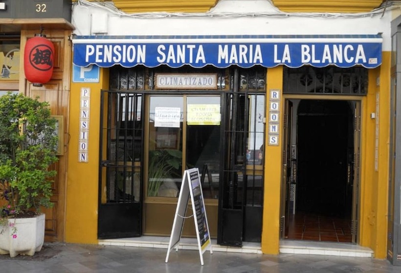 مسافرخانه Pensión Santa María La Blanca
