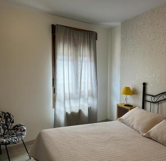 Хостел Pension Amarantos