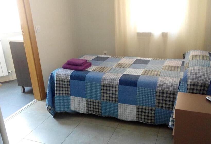 Хостел Pension Calfred Ii