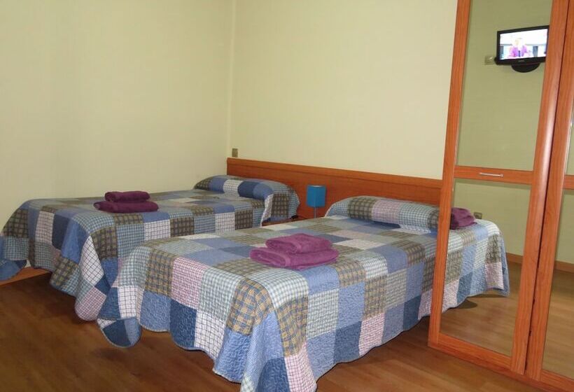 Хостел Pension Calfred Ii