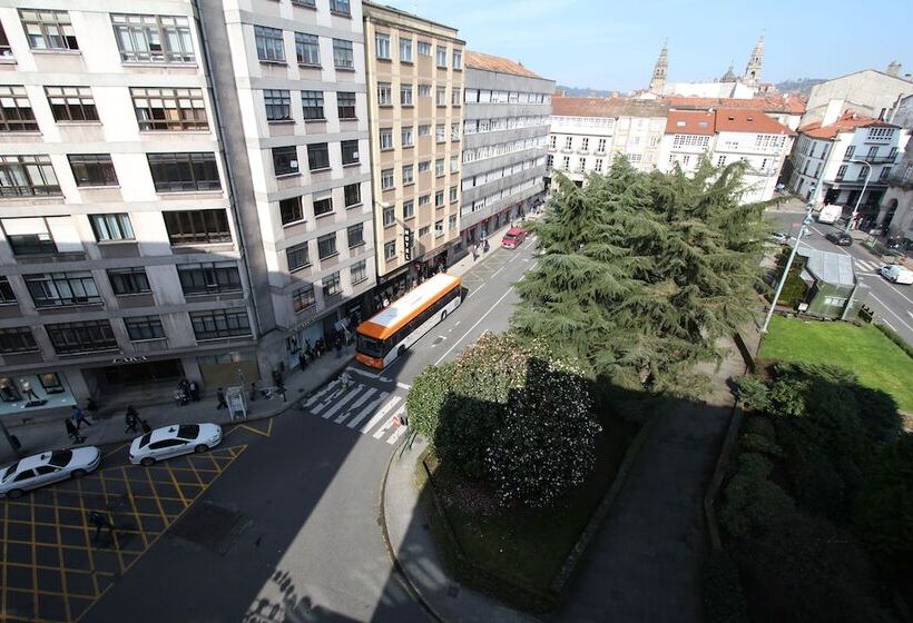 פונדק Pr Plaza De Galicia