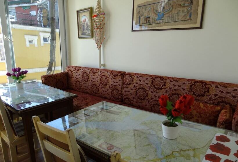 簡易ホテル Tulip Guesthouse