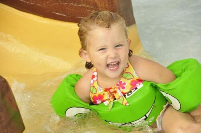 בית מלון כפרי Big Splash Adventure Indoor Water Park & Resort