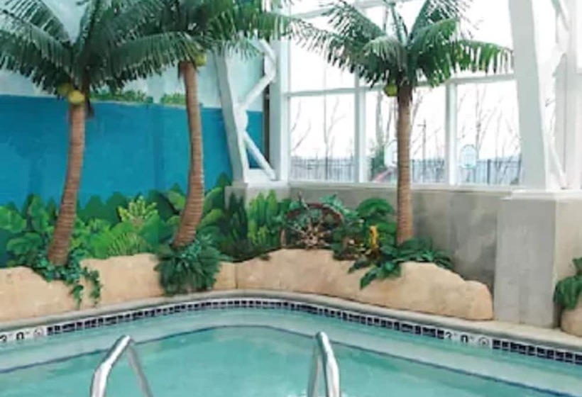 בית מלון כפרי Big Splash Adventure Indoor Water Park & Resort