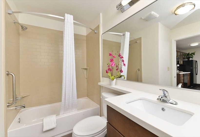 Отель Candlewood Suites Houma, An Ihg