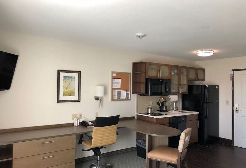 Отель Candlewood Suites Houma, An Ihg