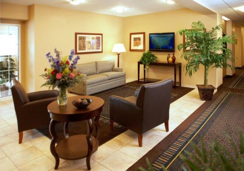 Отель Candlewood Suites Houma, An Ihg