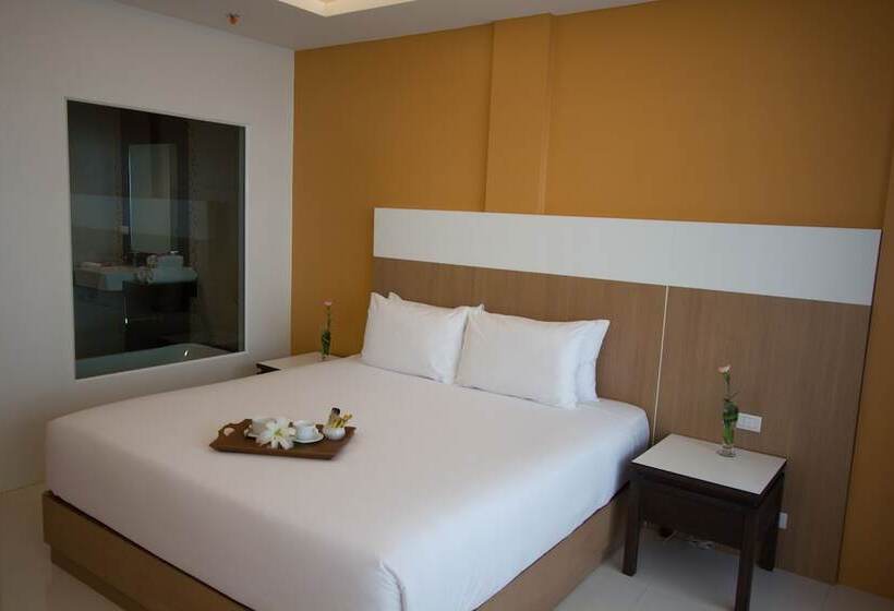 호텔 Chanalai Hillside Resort, Karon Beach