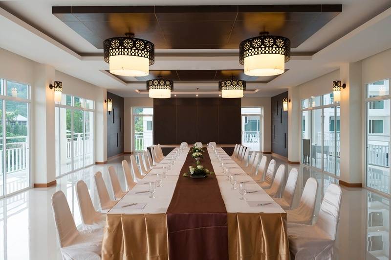 호텔 Chanalai Hillside Resort, Karon Beach