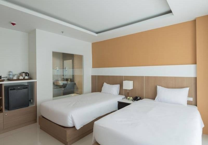 호텔 Chanalai Hillside Resort, Karon Beach