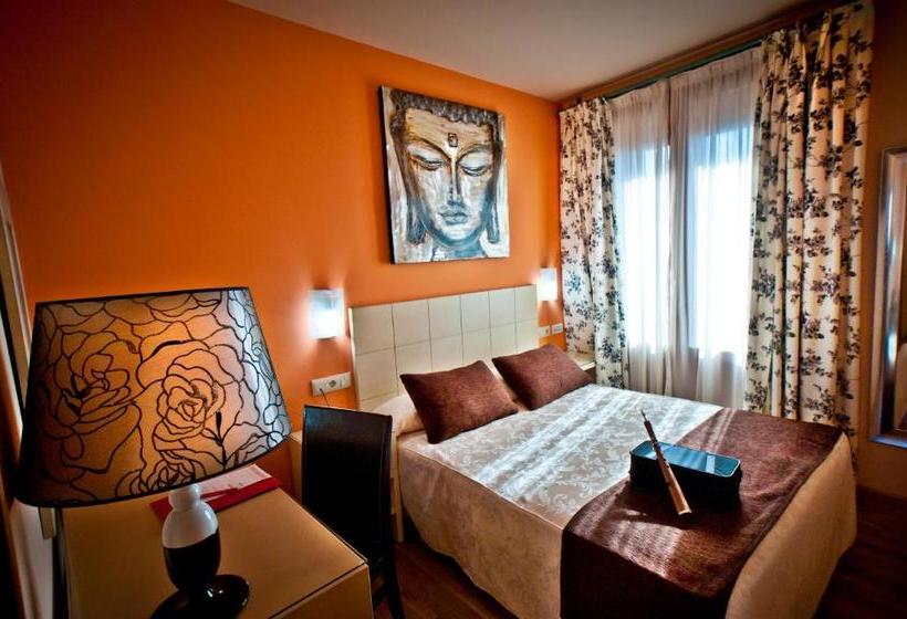 هتل Condes De Castilla