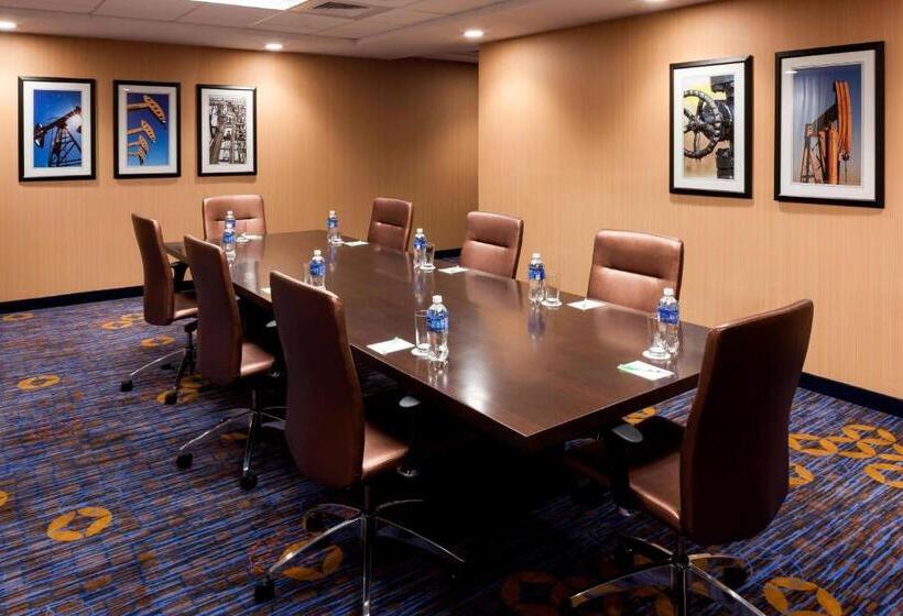 فندق Courtyard By Marriott Houston North/shenandoah