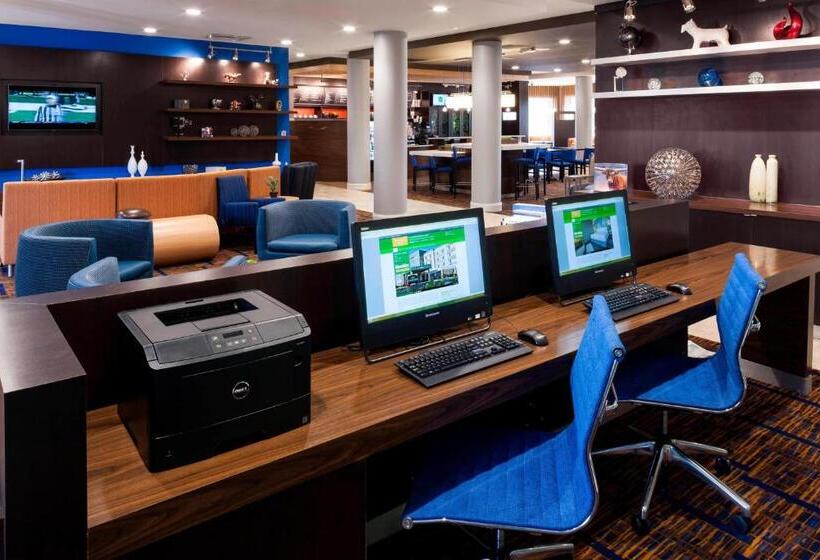 فندق Courtyard By Marriott Houston North/shenandoah