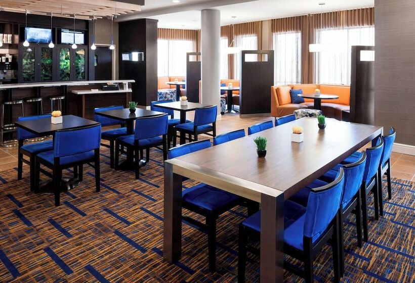 فندق Courtyard By Marriott Houston North/shenandoah