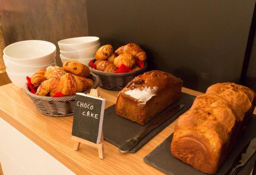 ホテル Hôtel Crayon Rouge