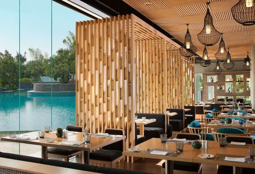 בית מלון כפרי Doubletree By Hilton Jakarta   Diponegoro