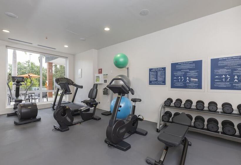 فندق Four Points By Sheraton