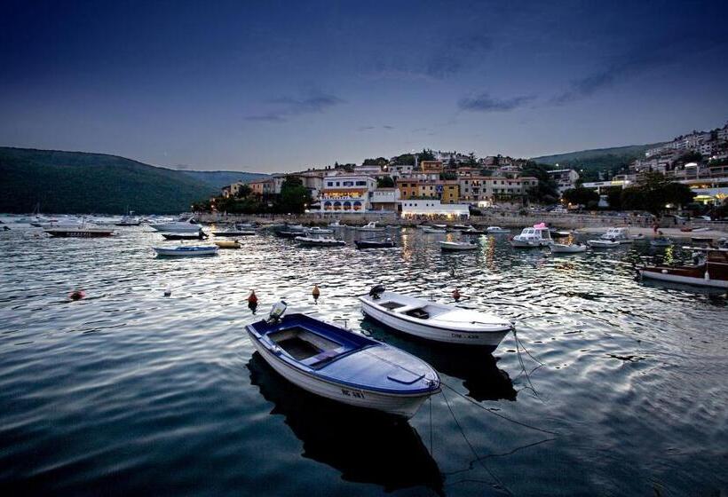 Hedera   Maslinica Hotels & Resorts