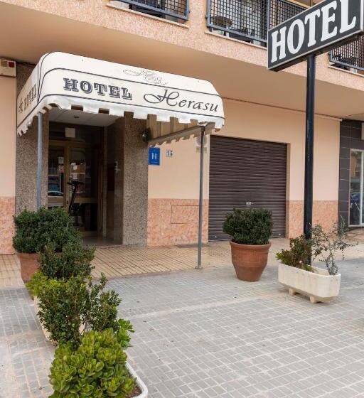 هتل Herasu