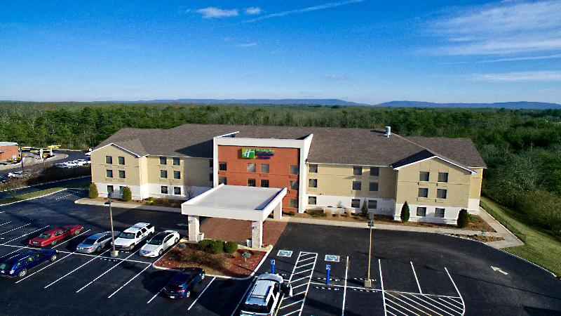 فندق Holiday Inn Express & Suites Crossville, An Ihg